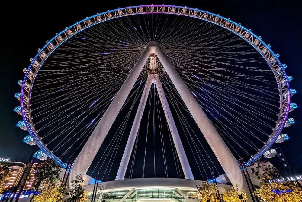 Common Ferris Wheels and Their Bases.jpg